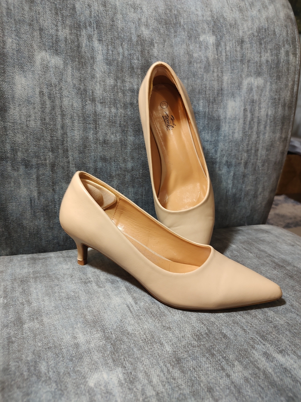 Classic Nude Pointed-Toe Kitten Heels - Women